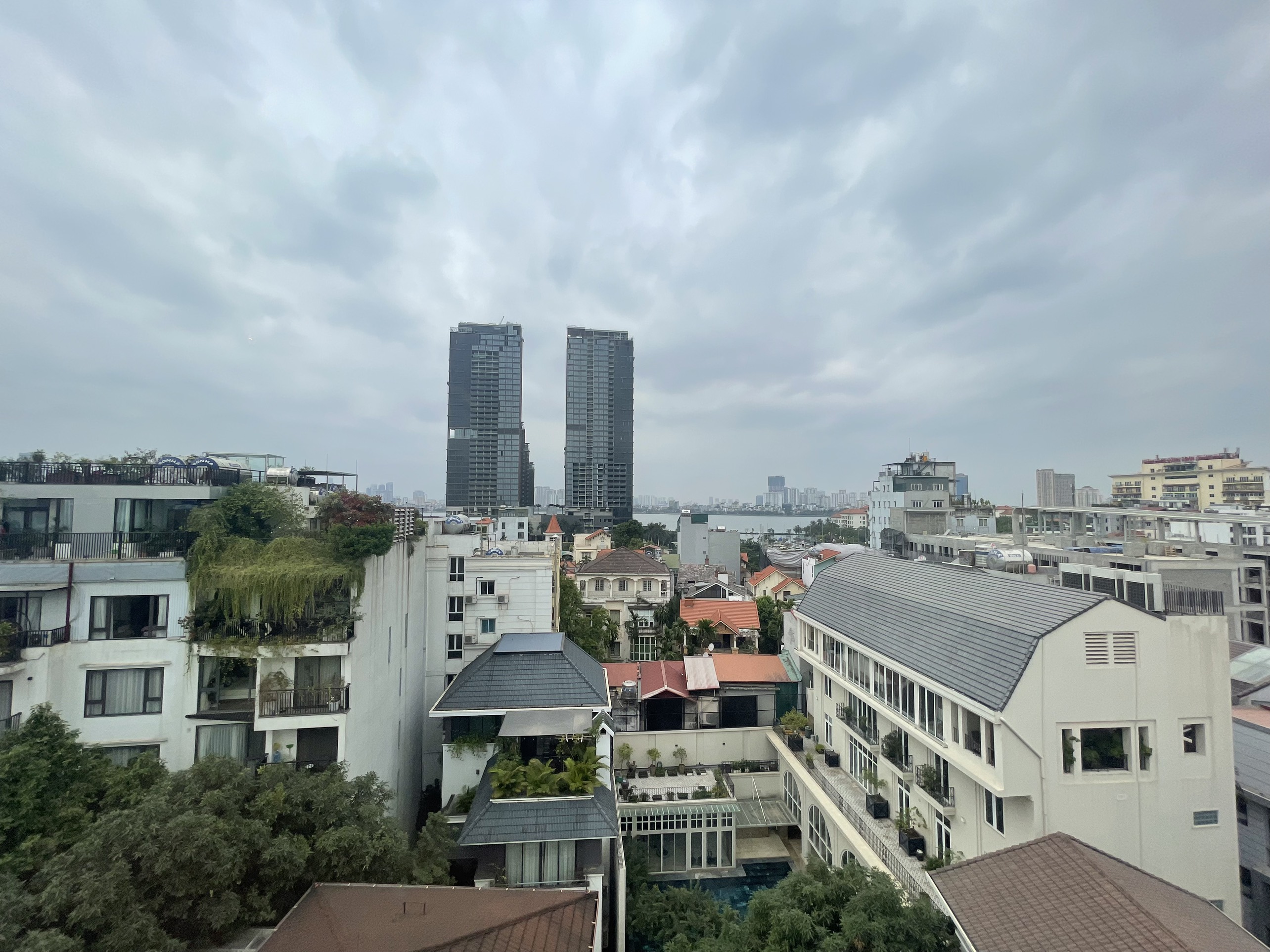 Cho thuê căn hộ 2N1VS tầng 8 tại Tây Hồ view hồ siêu đẹp, giá 990$ 7