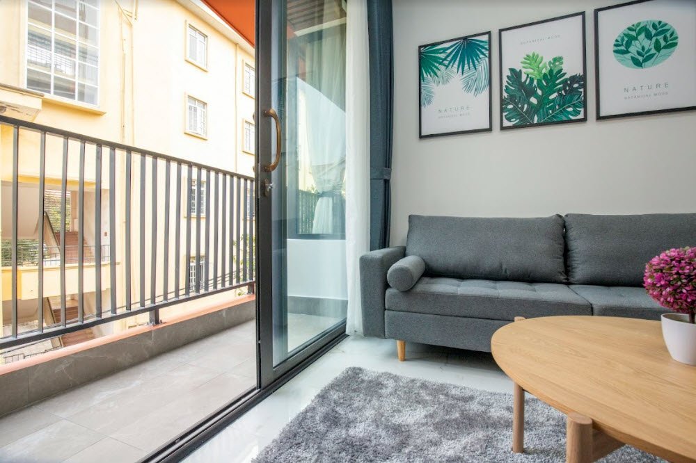 Cho thuê căn hộ tại ngõ 11, Tô Ngọc Vân, diện tích: 85m2, view đẹp và thoáng, giá rẻ 9