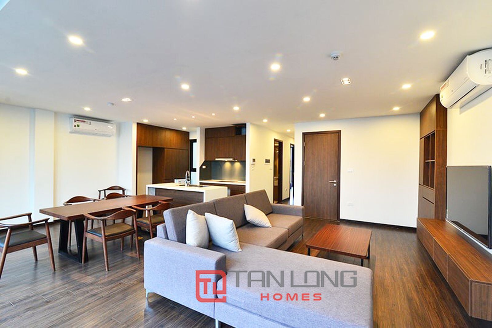 Cho thuê căn tại Tô Ngọc Vân, Tây Hồ rộng 140m2 6