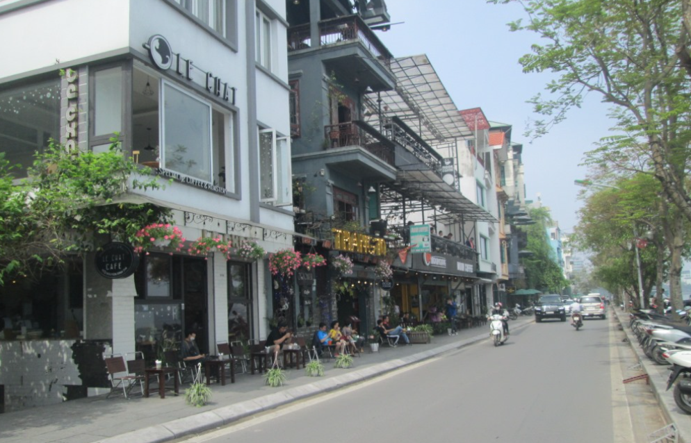 Bán nhà riêng 6 tầng đường Quảng Khánh, view ra Hồ Tây - DT: 45m2, mặt tiền thoáng đãng