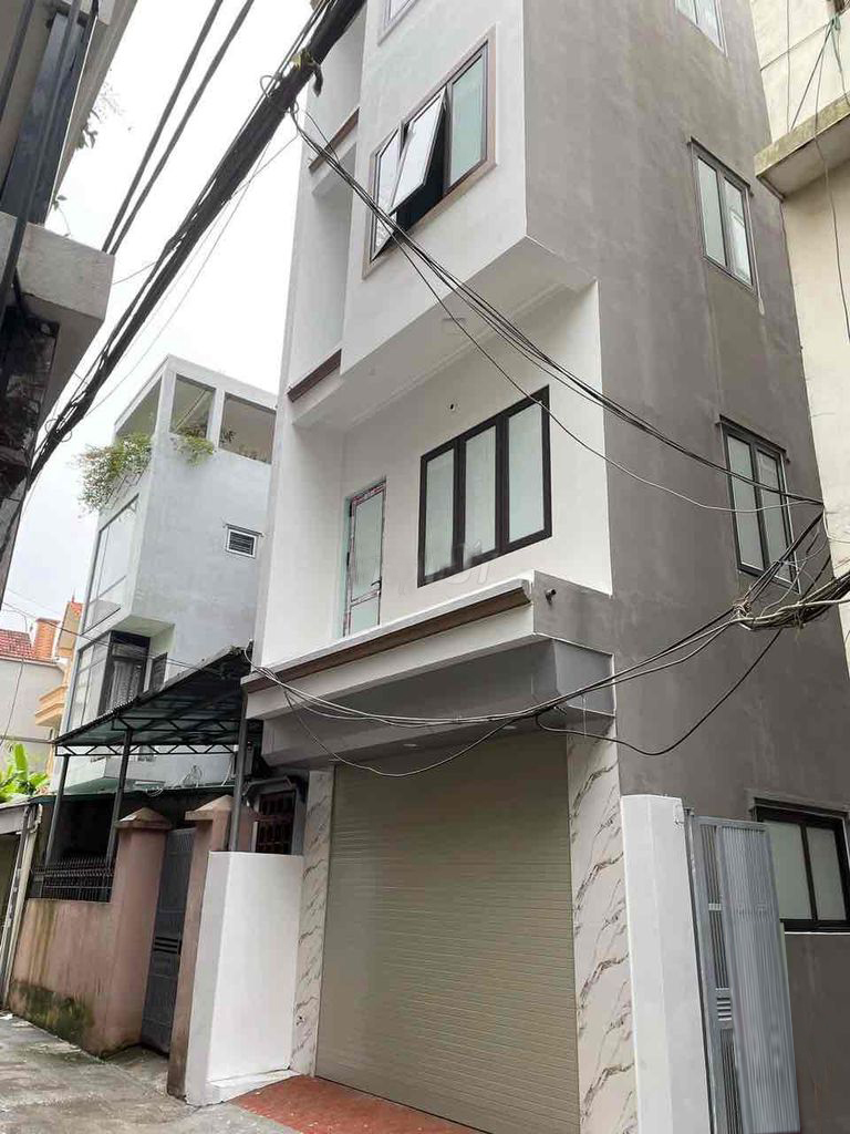 Cần cho thuê căn nhà mới ngõ 353 An Dương Vương Tây Hồ làm văn phòng + kết hợp ở