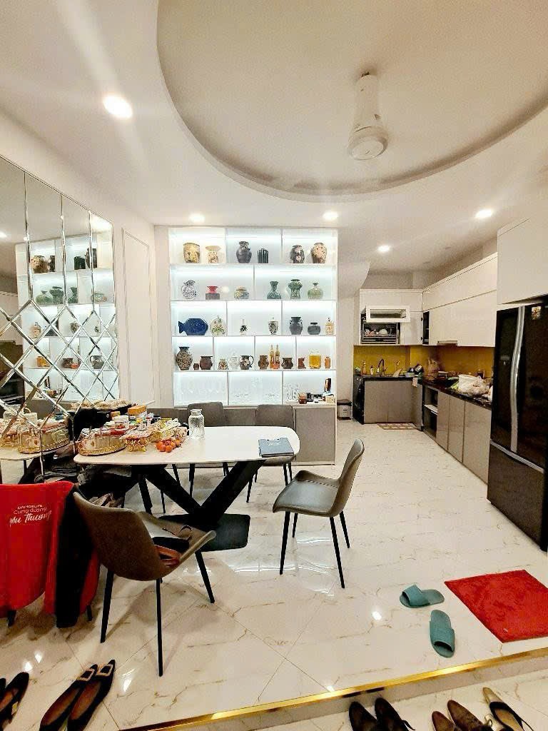 Cần cho thuê căn hộ dịch vụ phố Từ Hoa Tây Hồ vào ở ngay
