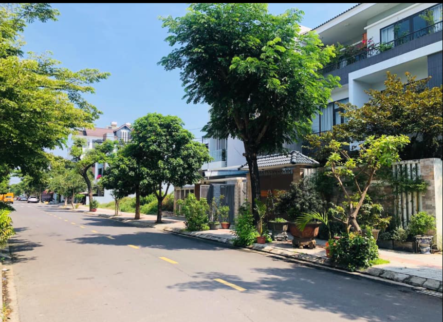 Bán nhà đất Nguyễn Đình Thi 